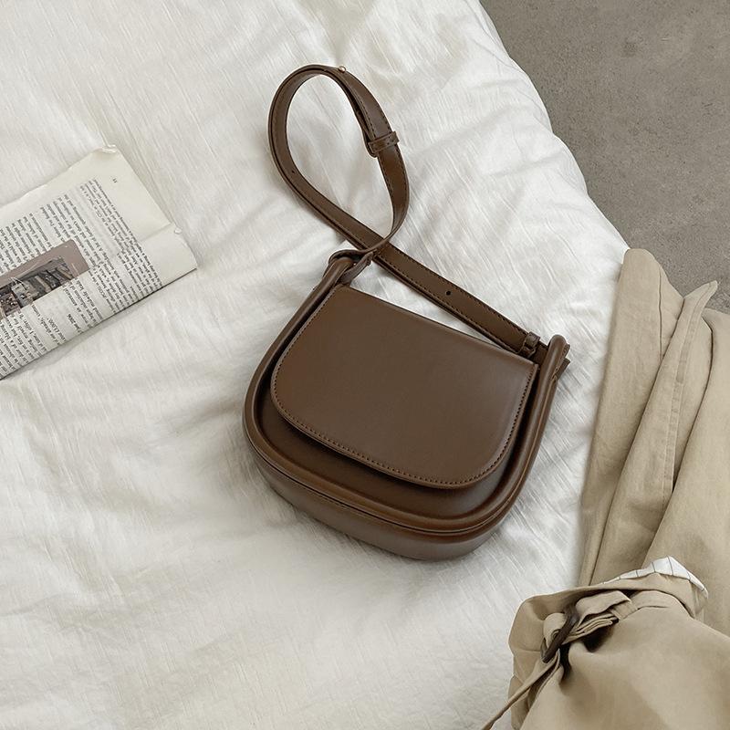 High-Quality Niche Bag Women Snewest Fashion Retro Armpit Saddle Bag Simple And Versatile One-Shoulder Messenger Bag