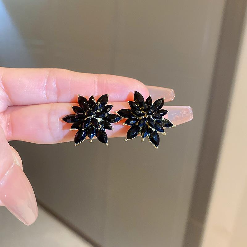 High-end wheat ear zircon ear buckle year-old niche fashion design earrings popular versatile temperament earrings