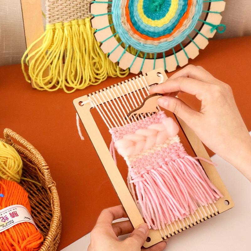 Kindergarten Yarn Weaving Kit for Large Classes – Loom and Craft Supplies Included