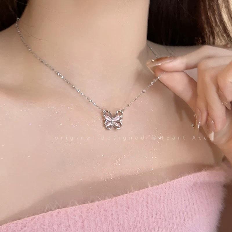 Spicy Girl Tassel Pearl Necklace: Elegant, Versatile Clavicle Jewelry for Women