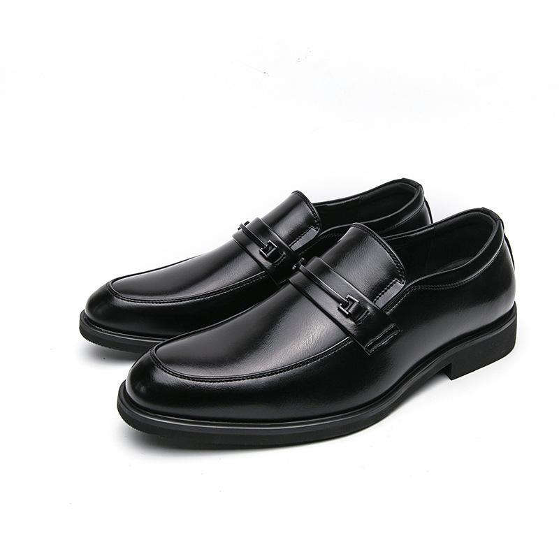 Large size leather shoes men's new versatile loafers British one-pedal lazy shoes business dress groom wedding shoes