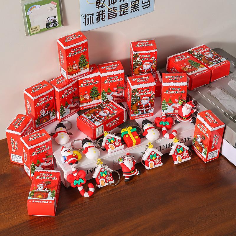 1/4 ks Vánoční slepý box klíčenka Roztomilá mini slepá krabička Vánoční DIY dekorace na batoh přívěsek Miniaturní klíčenka Dárkové překvapení