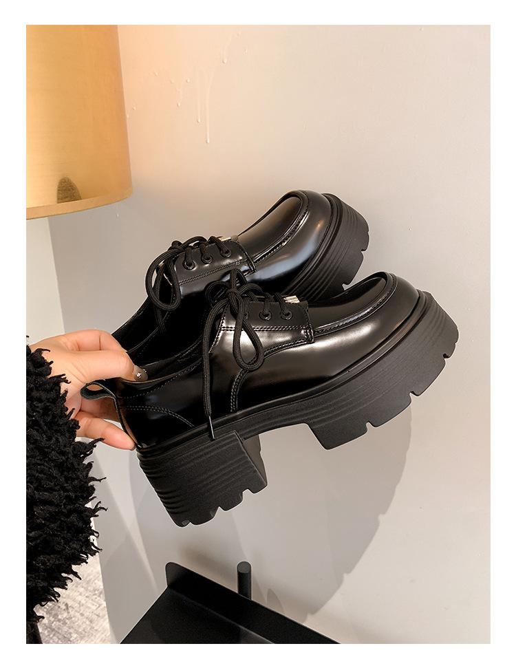 

Женские туфли из натуральной кожи в британском стиле на высокой платформе, новинка 2024 года, черные туфли на шнуровке, туфли-лоферы на высоком каблуке для женщин 34 чёрный