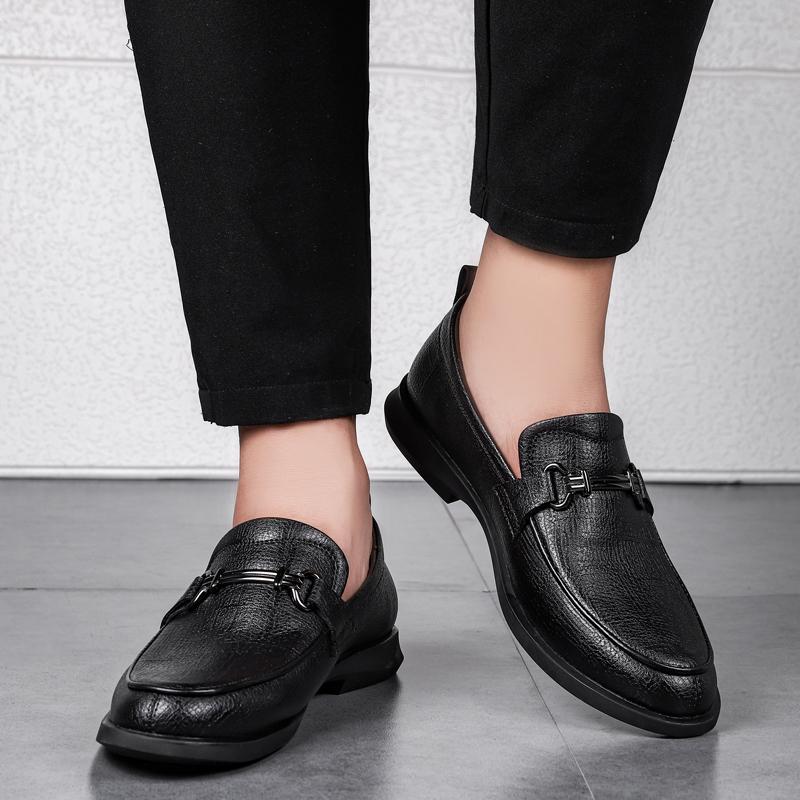 Genuine Leather Men Casual Shoes Business Soft Sneakers Men Loafers Moccasins Breathable Slip On Driving White Shoes Male Flats