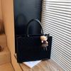 Women's Large Capacity Fashionable Handbag - 2025 Autumn Trend, Versatile High-End Shoulder Bag