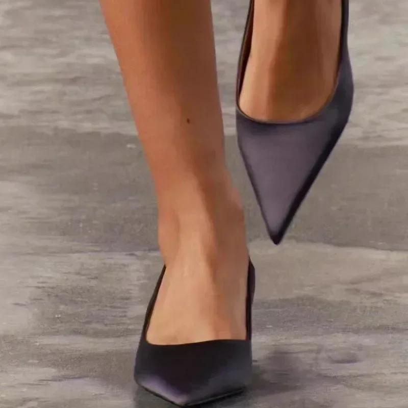 Fashion Elegant Purple Satin Low Heel Women Pumps Sexy Pointed Toe High Heels for Women Hollow Back Strap Mules Fashion Party Dress Shoe