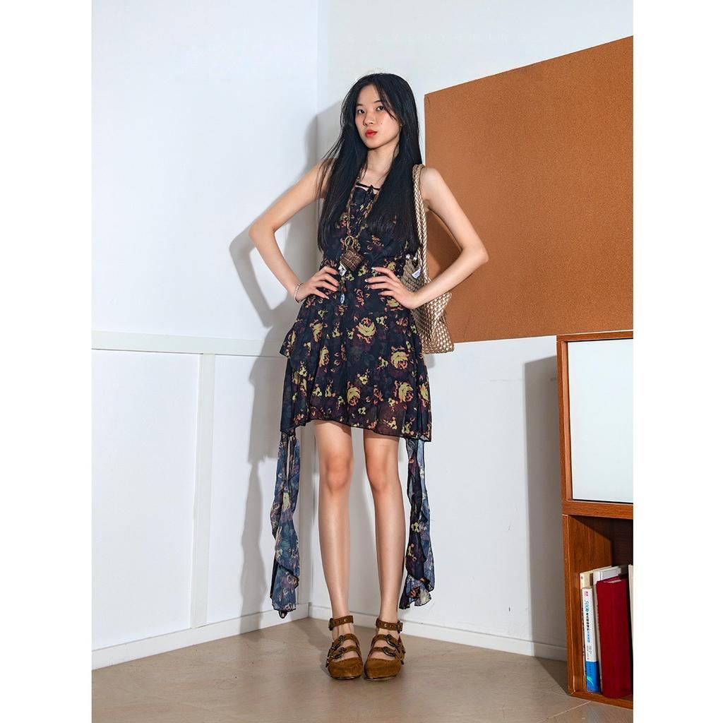 Hong Kong Island Twilight~ Retro Rivet Pointed Flat Mary Jane Shoes 2025 Autumn New One-word Buckle Light Mouth Single Shoes