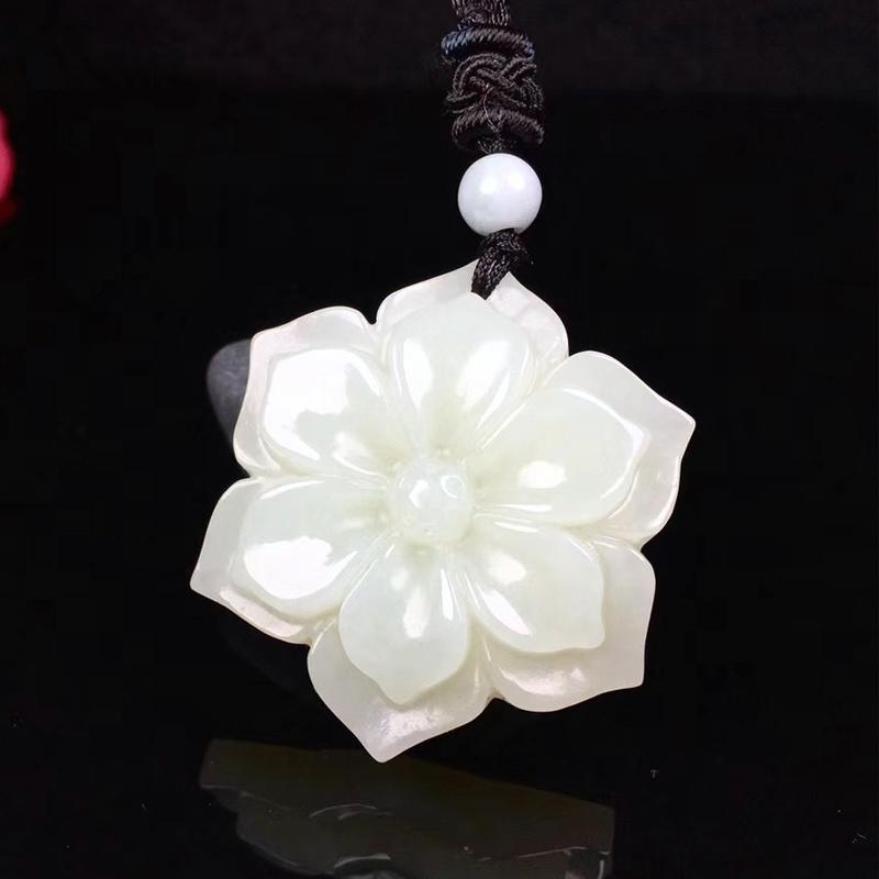 Afghan White  Lotus Pendant Antique Engraving Temperament Elegant Lady Lucky Flower Pendant Necklace Gift