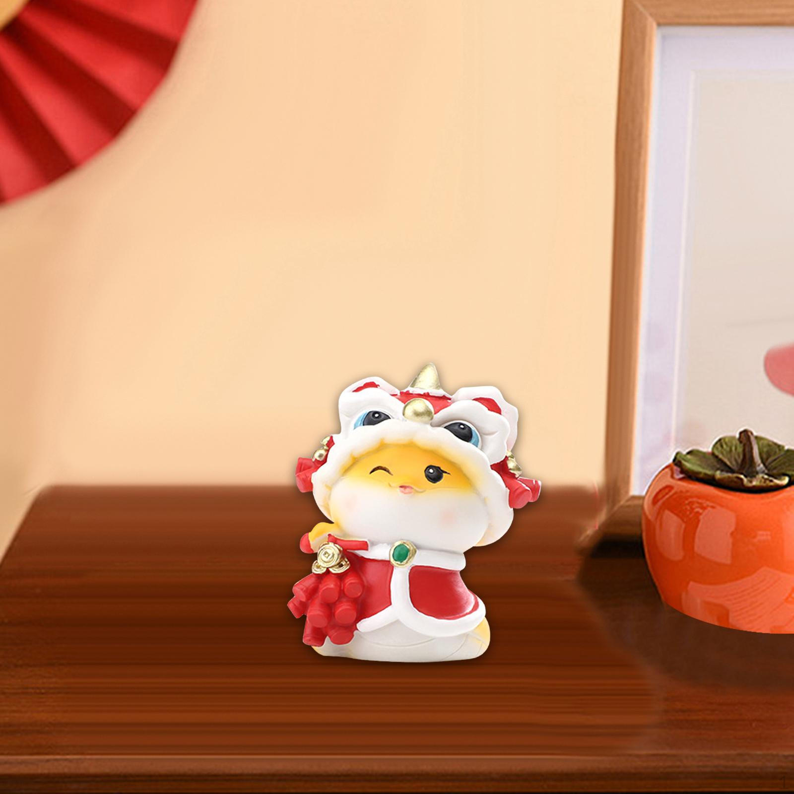 

Мультяшная змея, украшение для офисной полки, фен-шуй, статуэтка, декор рабочего стола Holding Pendant