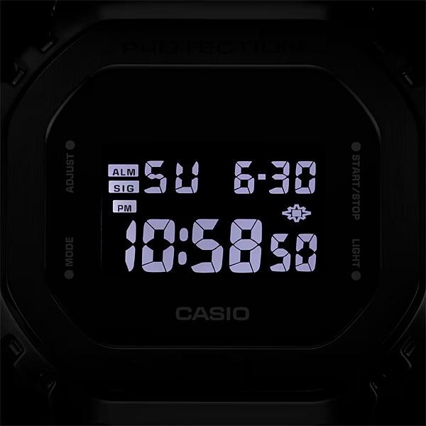 Casio Men's G-SHOCK GM-5600UB-1JF [G-SHOCK Metal Bezel GM-5600] Square Watch Black Digital