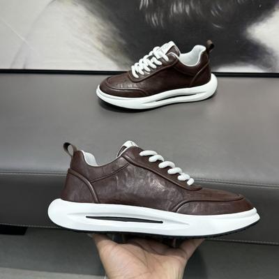 Yeni moda erkek ayakkabıları deri çok yönlü spor günlük ayakkabılar yumuşak taban Forrest Gump baba ayakkabıları ilkbahar ve sonbahar erkek dış ticaret