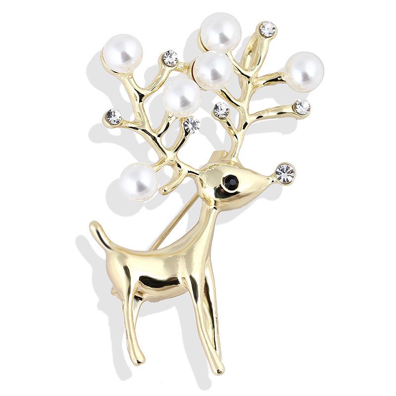 Mirror Light Snowflake Christmas Plum Blossom Deer Brooch Pearl Cute Fashion Corsage Flower Brooch Pin Long-Lasting Color Exquisite Brooch BFF Gift