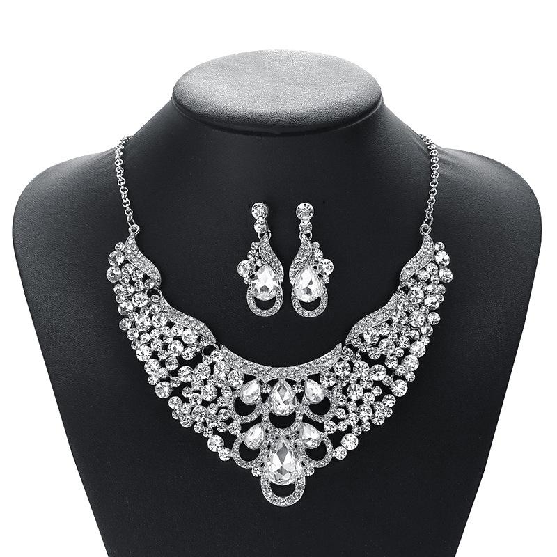 

Chen Hao jewelry is hot-selling European and American simple earrings, necklace sets, wedding dresses, and shooting серебряный
