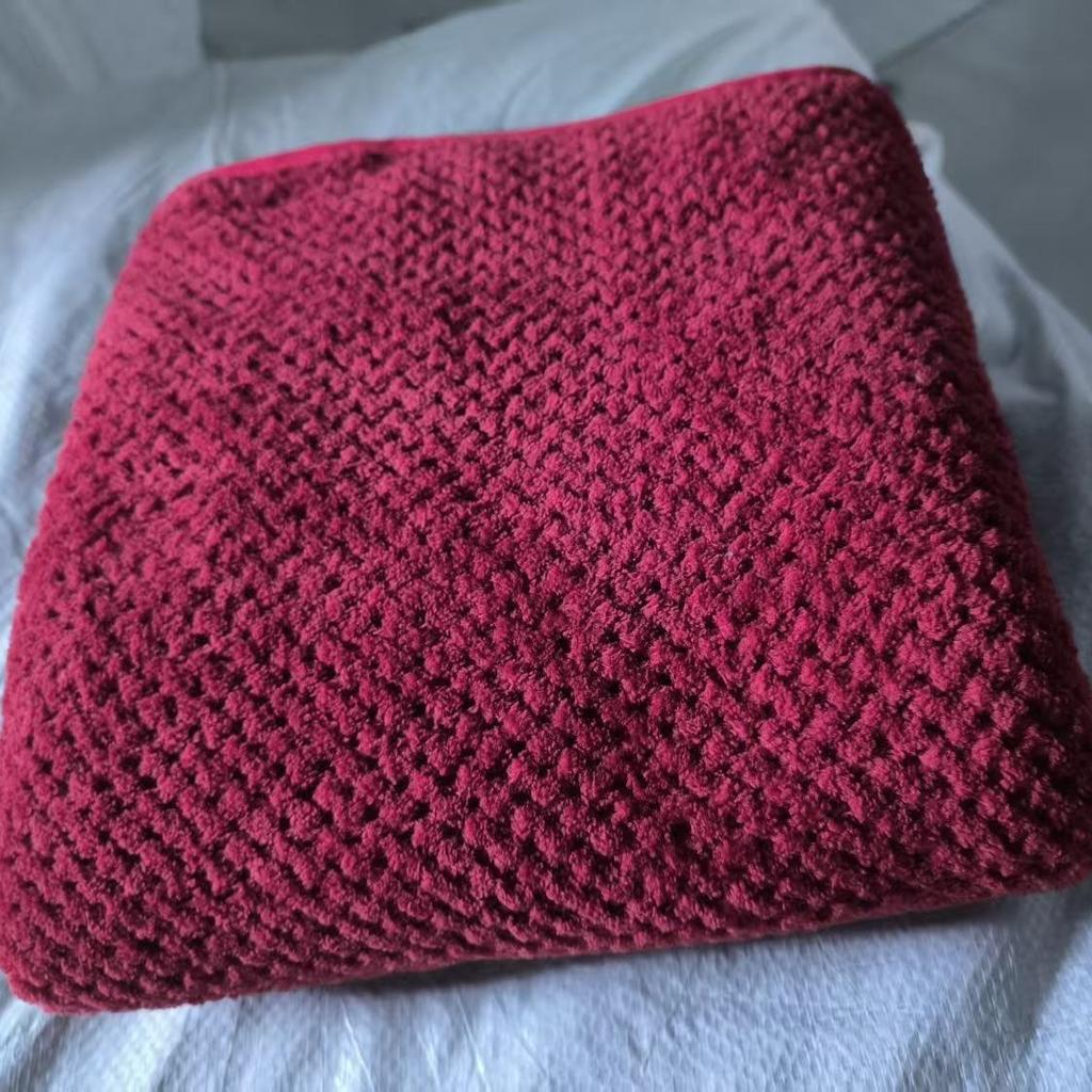 Coral Fleece Quick-drying Gift Beauty Salon Beach Towel Couple Pineapple Grid Towel Bath Towel