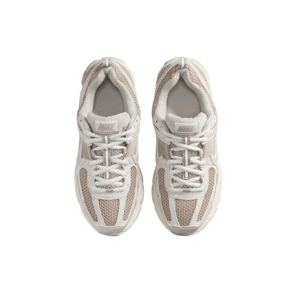 Kids' Sneakers Nike Vomero 5 With Reflective Accents GS 'Phantom Cream Ii Sail Light Bone'