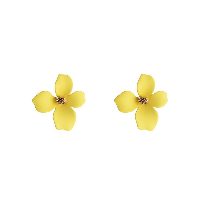 Silver needle small fresh flower stud earrings women's new small temperament simple versatile earrings