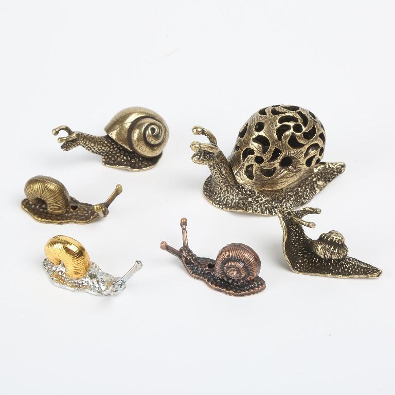 Copper-Plated Snail Incense Holder: Creative Micro-Carved Animal Ornament and Tea Pet