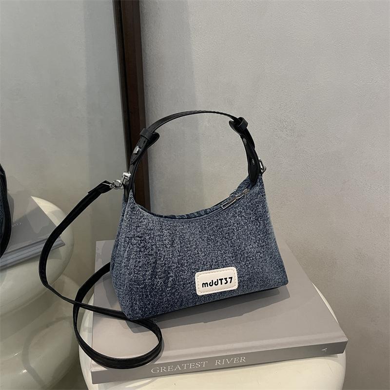 

Модная изысканная нишевая дизайнерская женская сумка-мессенджер для通勤, с индивидуальностью, повседневная, универсальная, высококлассная, с текстурой чёрный