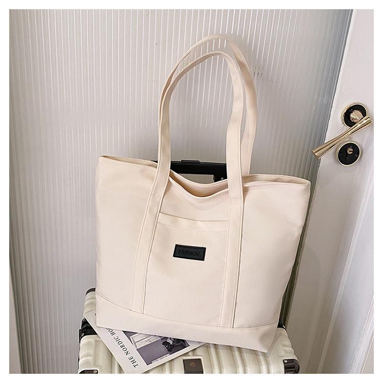 Stylish Large Capacity Canvas Tote Bag For Women Soft And Trendy Streetwear Bag