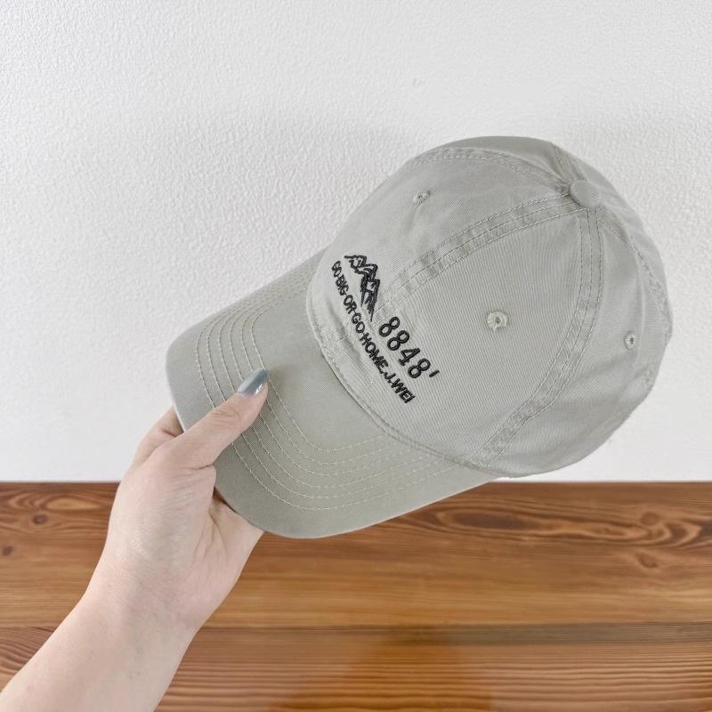 Vintage Adjustable Unisex Vintage Cap for Outdoor Hiking and Mountaineering