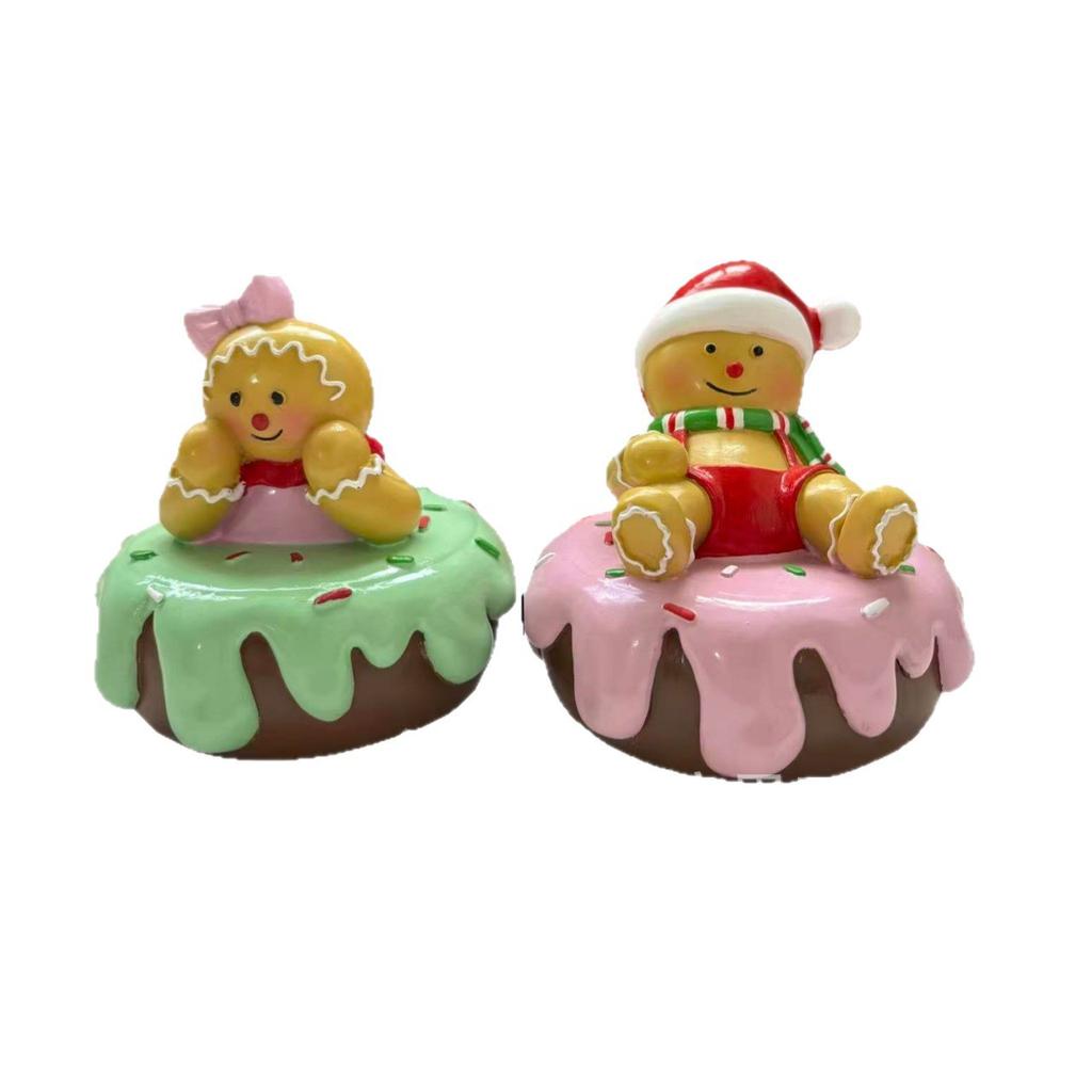 New Christmas Resin Statue Ornament Christmas Hat Bow Gingerbread Man Donut Ornament Ornament