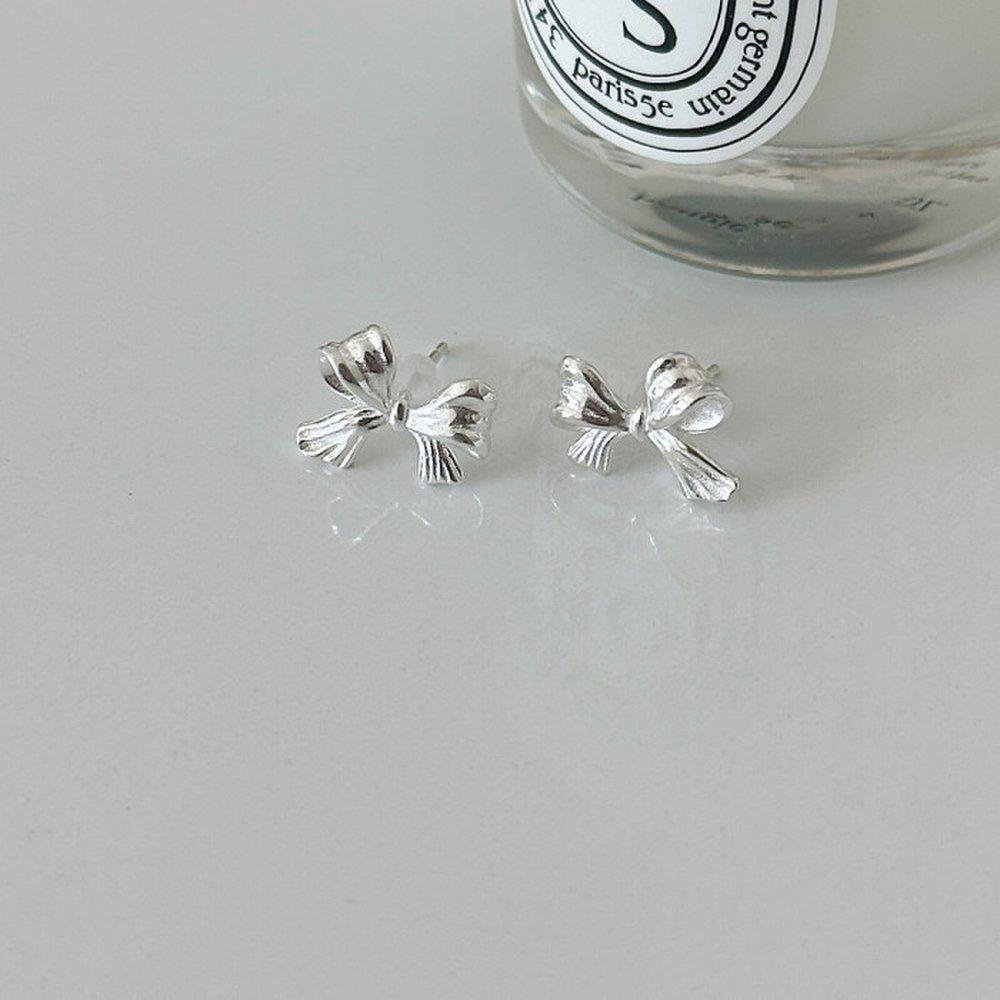 / 925 Silver Simple Ribbon Stud Earrings