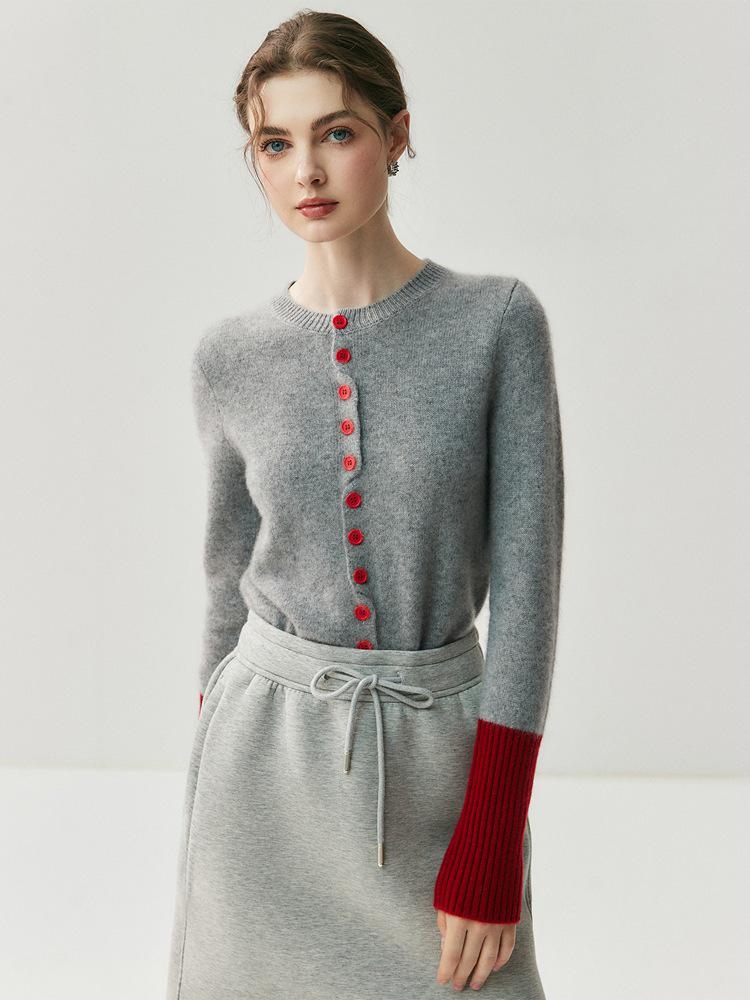 Artistic Color-Block Cashmere Cardigan: 2025 Autumn/Winter Women's Versatile Round Neck Knitwear