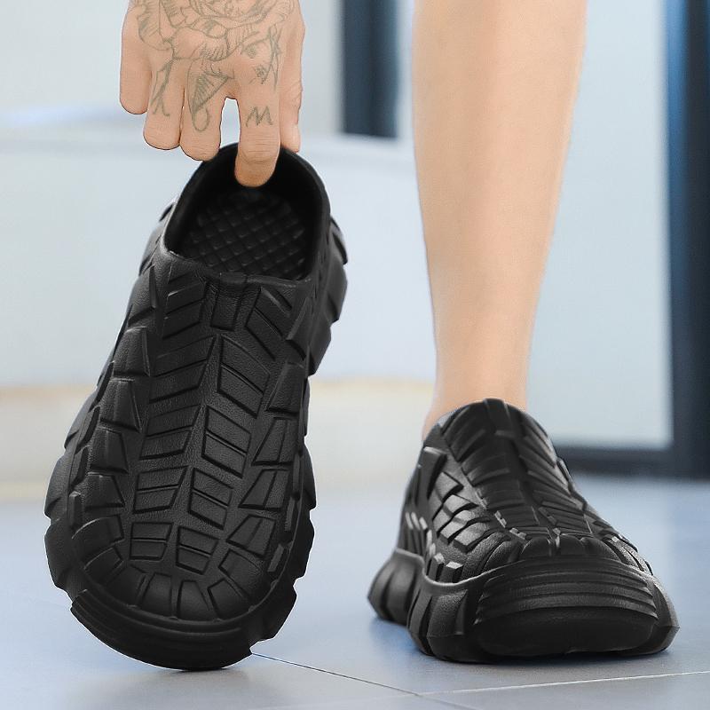 Fashionable waterproof shoes outdoor wear anti slip casual shoes thick soled wear-resistant thick soled kitchen work shoes men
