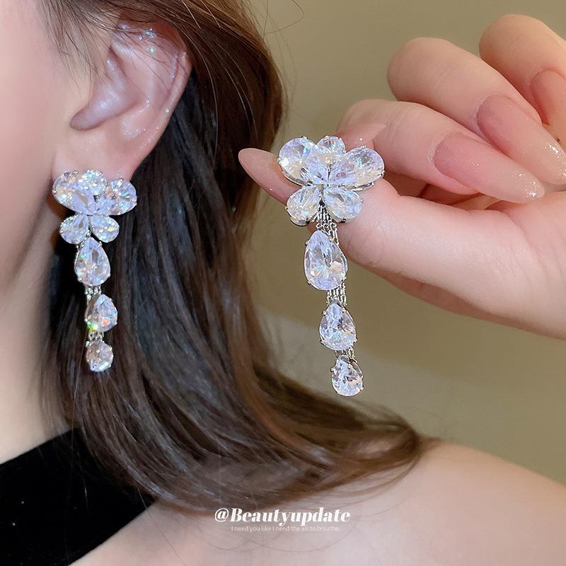 Silver needle super flash zircon butterfly fringed earrings necklace set temperament fashion collarbone chain high-end wedding accessories