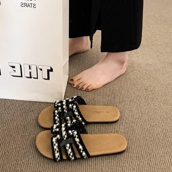 With Skirt Versatile Cool Slippers, Wearing Black Retro High-end Flat-bottomed One-word Slippers, Women's 2025 Autumn New Models