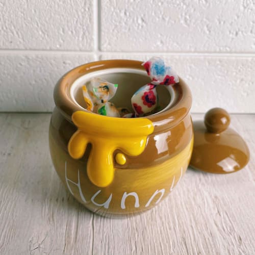 SunArt Disney "Winnie the Pooh" Honey Pot Canister, Storage Container, Candy Container, 13.5cm Tall, Winnie the Pooh Merchandise, Interior Decor, Tabl