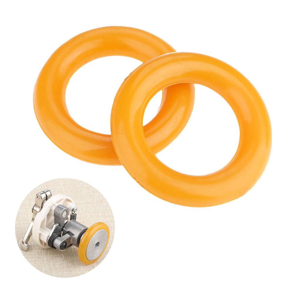 Vylepšená funkčnost Navíječ cívky Gumový kroužek Šicí stroj Plochý stroj Jak je znázorněno na obrázku Navíječ cívky Snadné použití