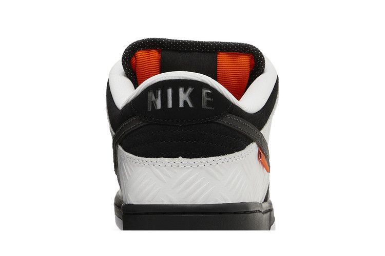 Men's Sneakers Nike SB Dunk Low TIGHTBOOTH White/Black-Safety Orange