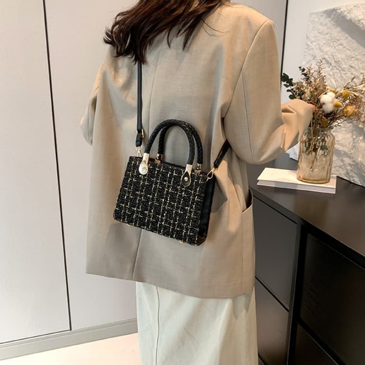 Retro Women's Handbag Shoulder Carrier Bag