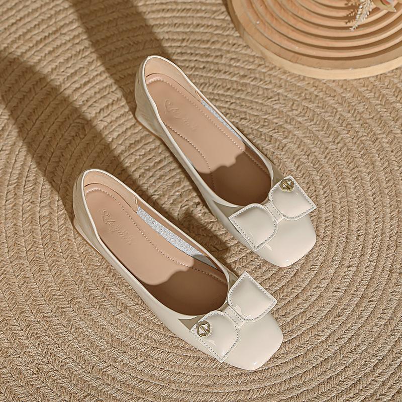 French low-heeled light-mouth single shoes 2025 new spring and autumn women's shoes bow red square head thick-heeled high heels