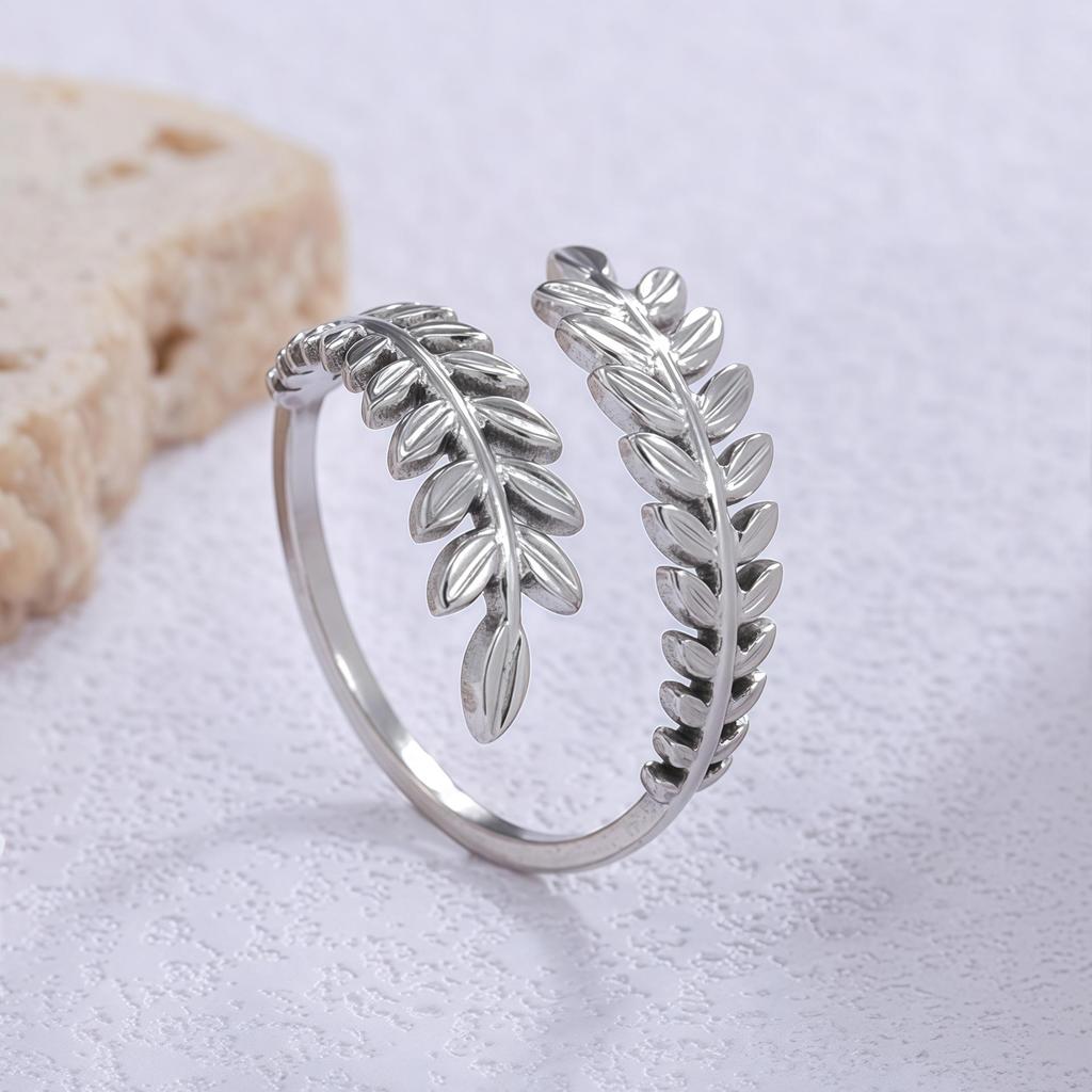 18K Gold Electroplated Adjustable Leaf-shaped Stainless Steel Ring
