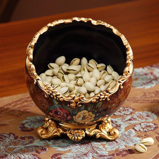 European and American Decorative Set: Fruit Bowl, Tissue Box, Ashtray, and Figurines for Living Room Coffee Table.
