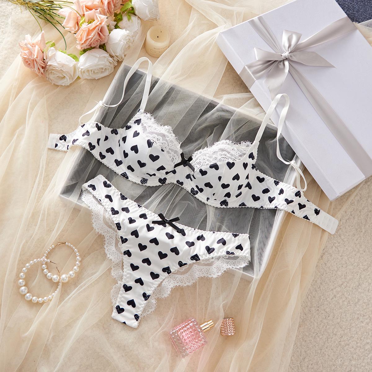 

Red Heart Print Lace Bra & Panty Set - French Lingerie XS