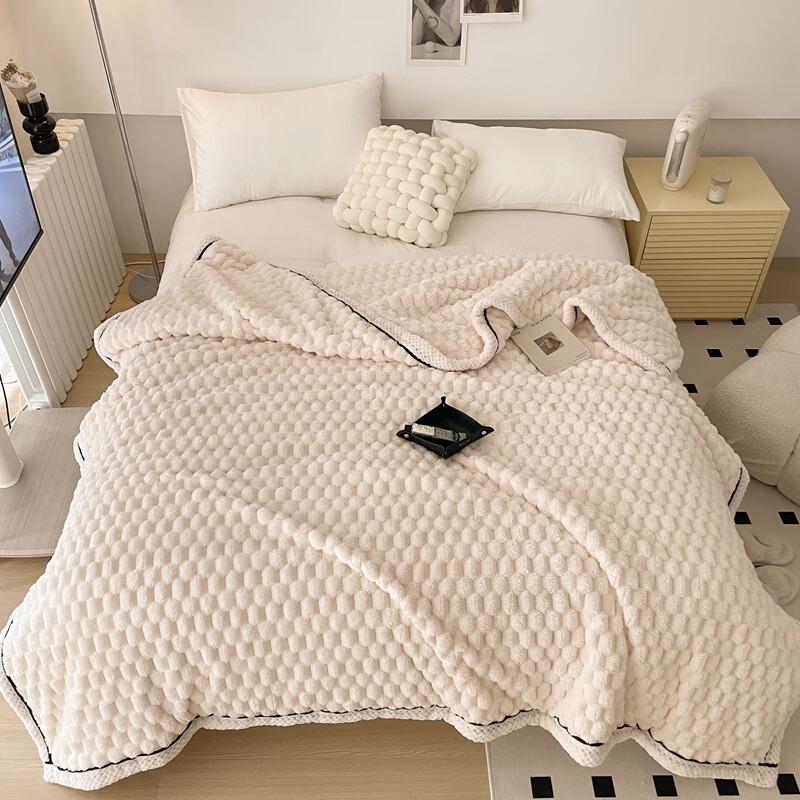 LISM Winter Golden Velvet Single Layer Blanket