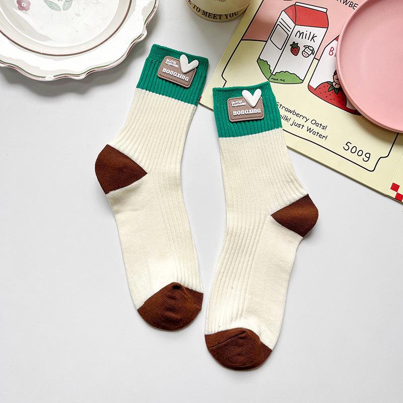 

Women s Spring and Autumn Leisure Striped Heart Soft Logo Drum Pile Cotton Socks 1 pair білий/зелений