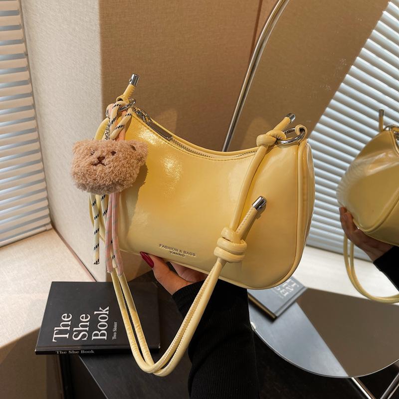 High-end Niche Bag Women's Autumn and Winter New Retro Shoulder Messenger Bag Casual Commuter Dumpling Bag