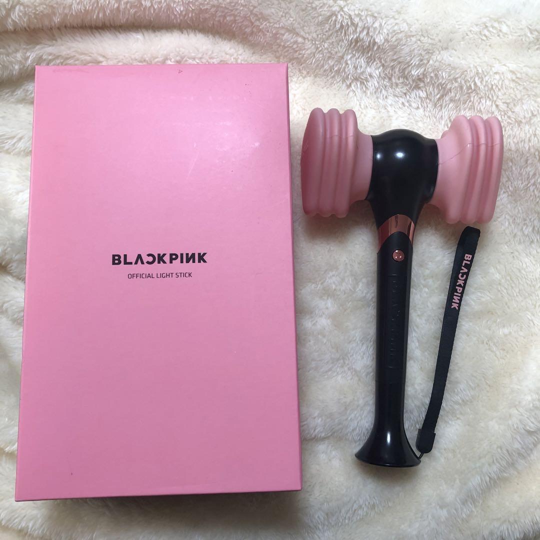 

[Б/У] Официальный лайтстик BLACKPINK версии 1 (Ранний релиз)