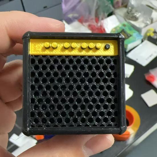 Guitar Pick Storage Box Retro Amplifier Design Pick Holder Pick Organizer Holds 5 Picks Display Stand Gift for Musicians Guitarists