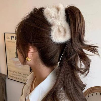 1pc Butterfly Knot Plush Grab Clip Autumn/Winter New Hair Clip Women's Back of Head Clip Headpiece Shark Clip