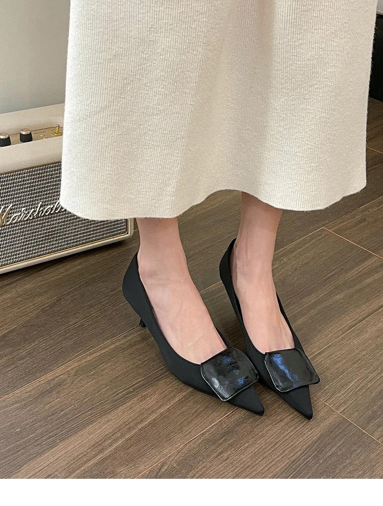 

Туфли-лодочки женские с острым носком, сексуальные, модные, на тонком среднем каблуке, черные, золотые, белые, осенне-весенние, женские, размер 35-39 39