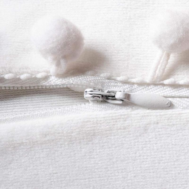 White Pompom Throw Pillow Cover Solid Velvet 30x50cm 45x45cm 50x50cm Boho Decorative Cushion Covers Pillowcase Cuscini Divano