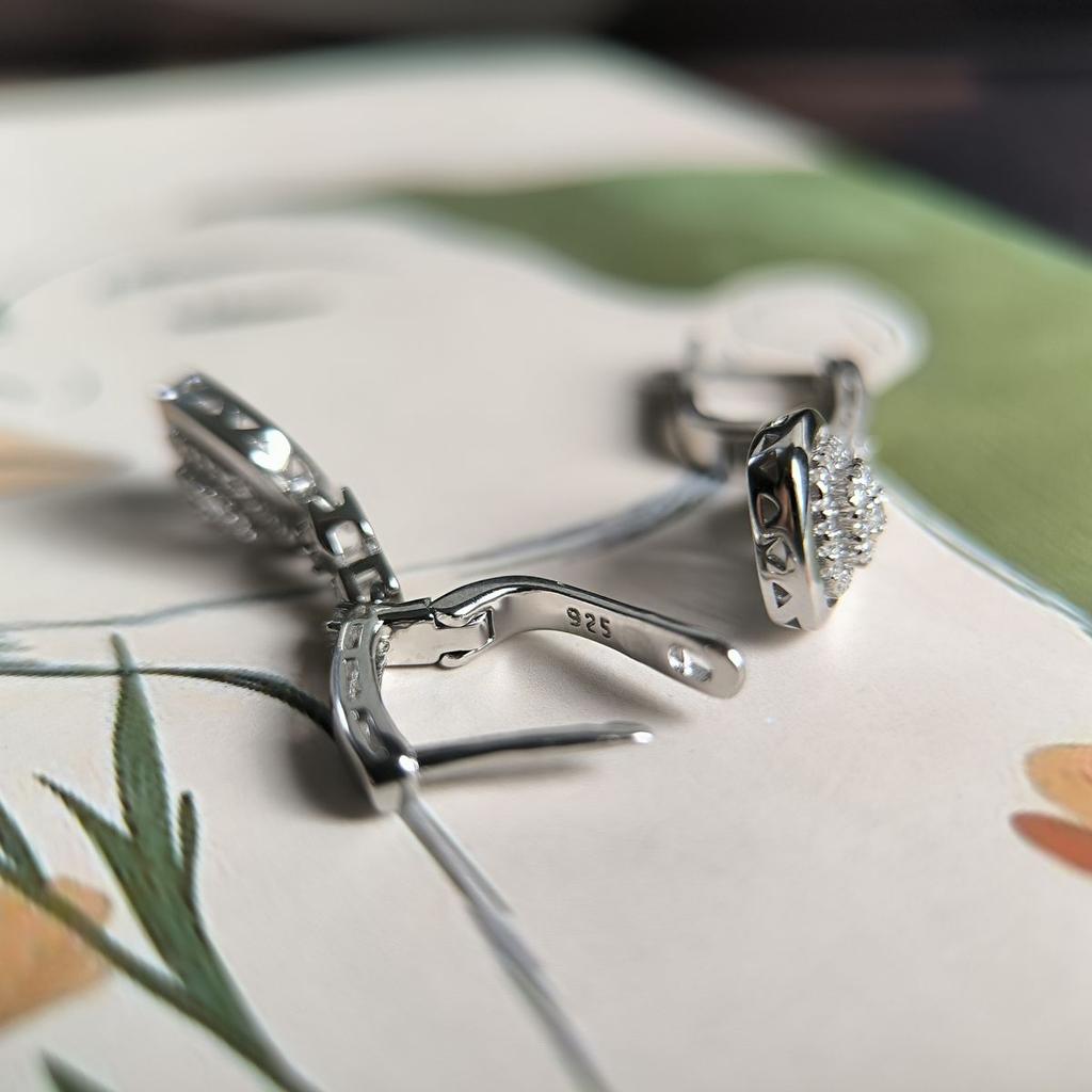 Silver Earrings with Cubic Zirkonia (2186618)