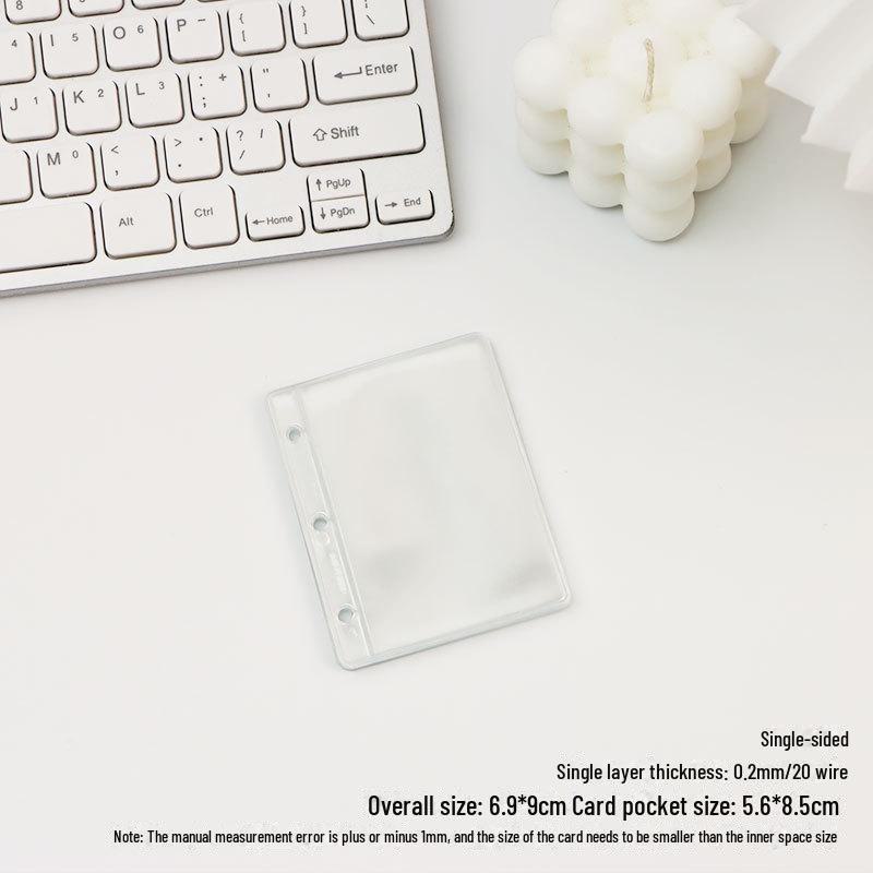 

Компактная фиолетовая мини-папка формата А8 с карманом на молнии с тремя отверстиями и блестящей обложкой для блокнота