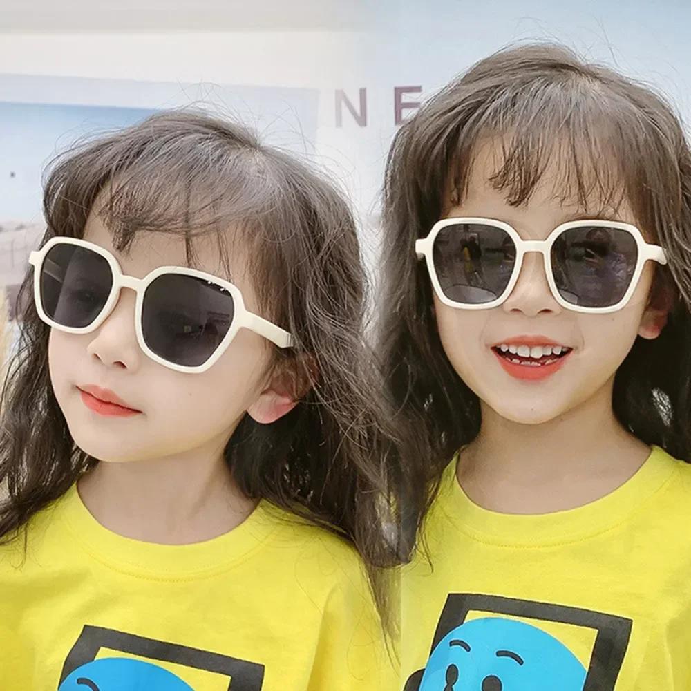 Fashionable Candy-colored Sunglasses for Kids Seaside UV-proof Children Sunglass Photo Prop