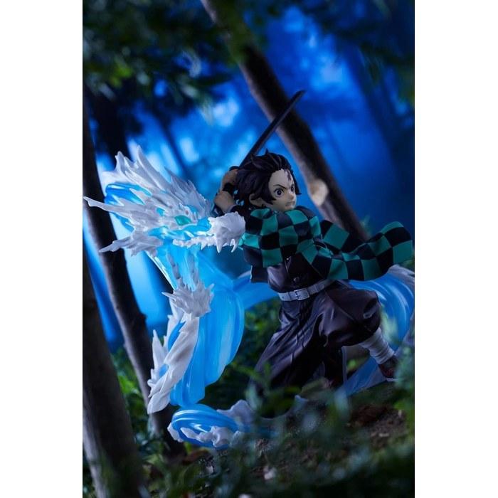 Demon Slayer Kamado Tanjiro Deluxe 1/8 Scale Figure (Aniplex Plus Exclusive) Blue and White